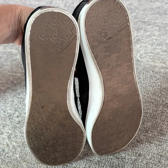 Dr. Scholl's Textured Black Women’s Slip on Sneakers - Picture 5 of 8